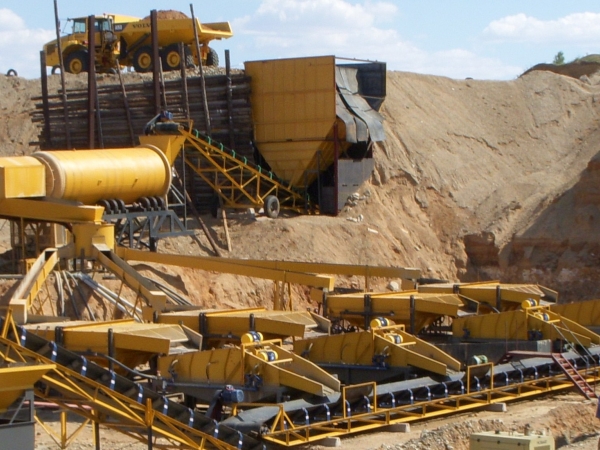 large gold diamond washing plant in Cameroon_副本.jpg